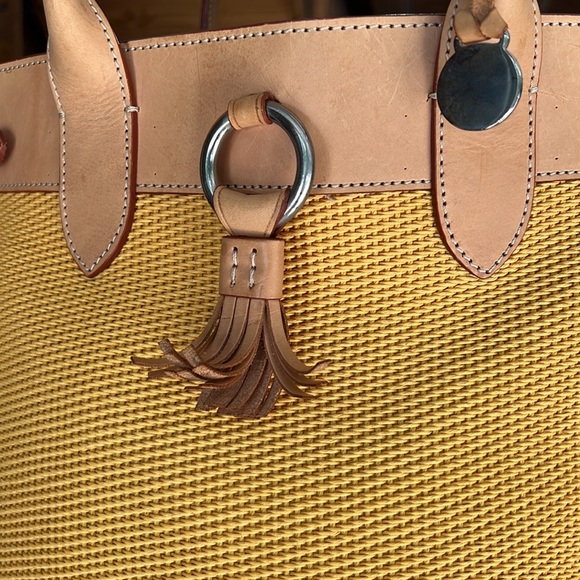 Dooney and Bourke large ring tassel tote bag yellow authentic like new - Picture 9 of 9
